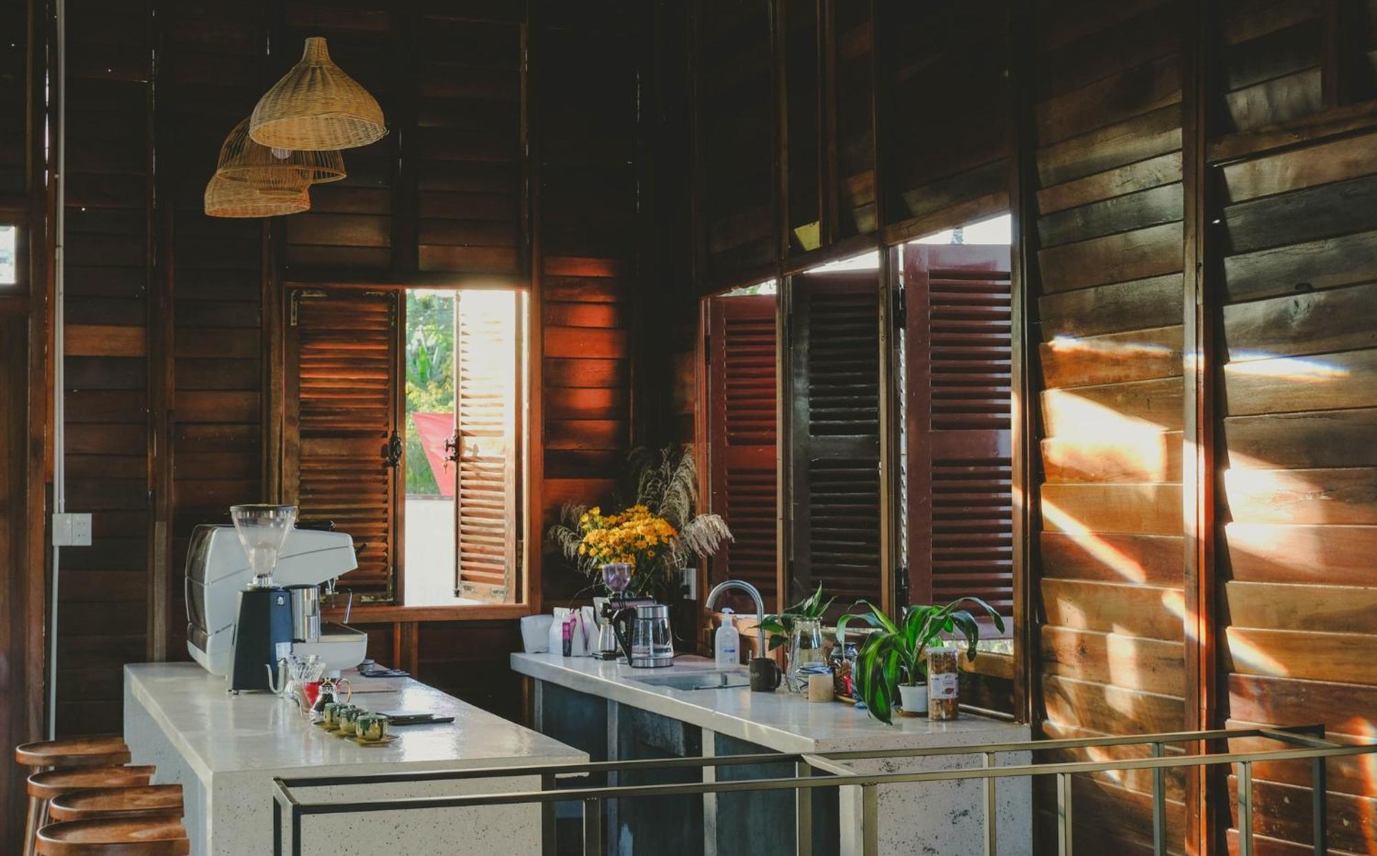 Elon Coffee Country house